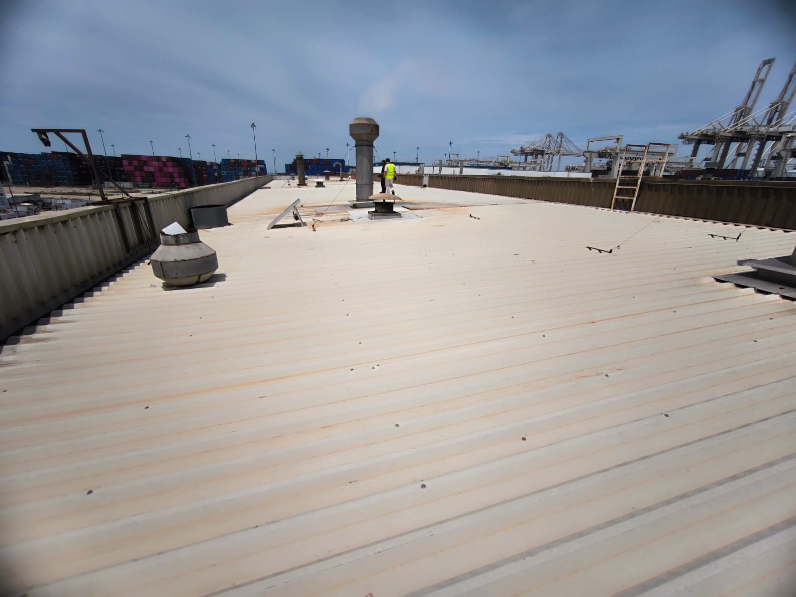 RoofPilot lead roof inspection and silicone waterproofing context 4